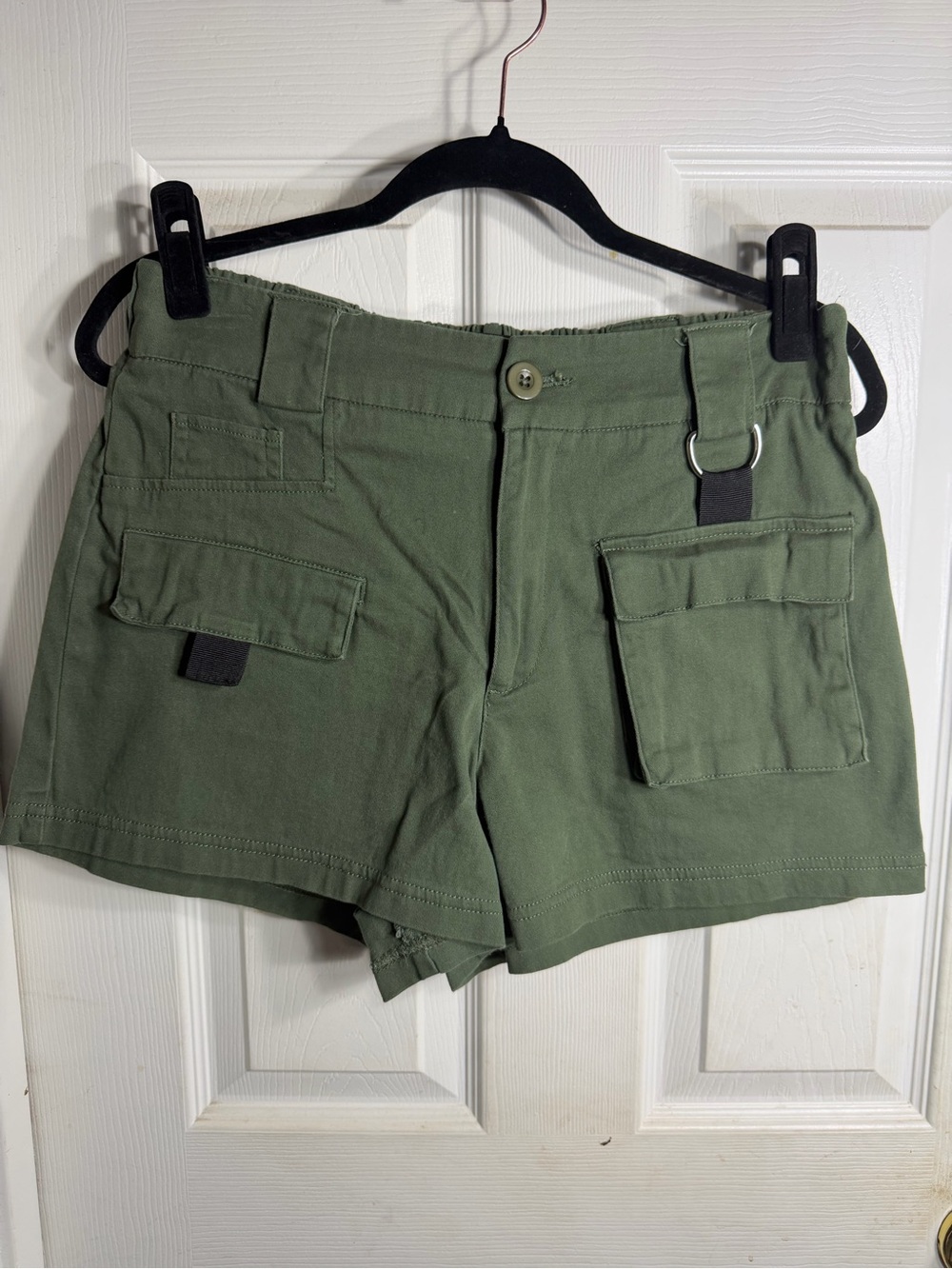 like an angel Olive Green Cargo Shorts with D-Ring Detail - L
